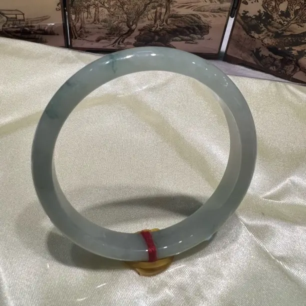 天然翡翠A货糯冰种飘花正圈52圈口种水细腻水润女款玉镯