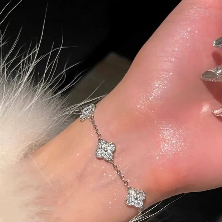 手链 【梦梵轻奢】满钻小六花四叶草