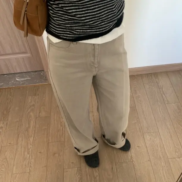 秋冬高腰直筒显瘦高级感松弛感卡其灰牛仔裤百搭休闲裤