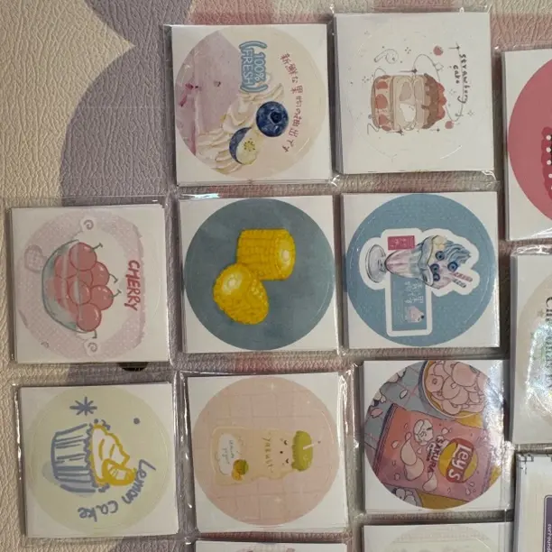 圆方贴封口贴对对碰1包10张