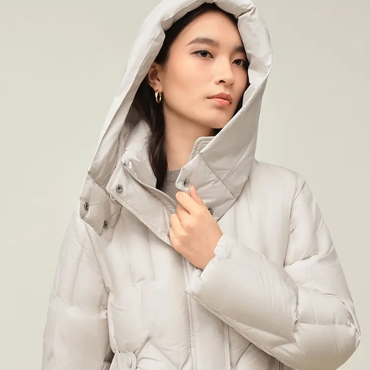 气质连帽收腰鸭绒女冬季简约厚款防寒外套