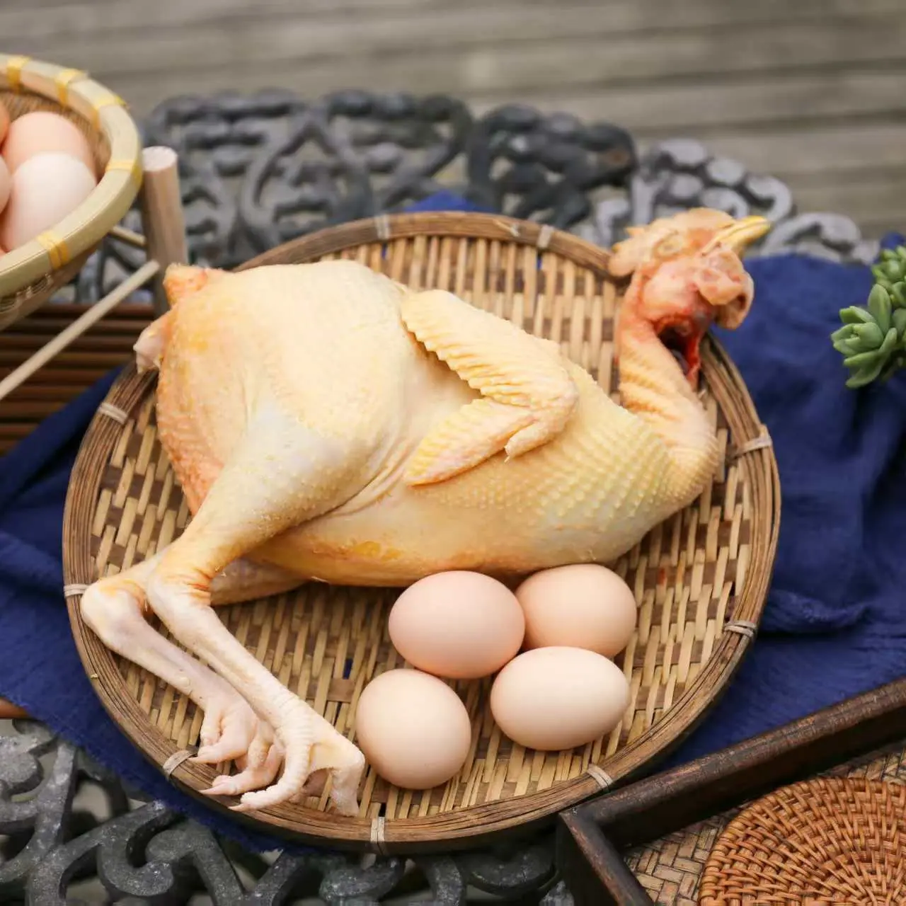 小西岭农场散养土鸡整只3斤左右
