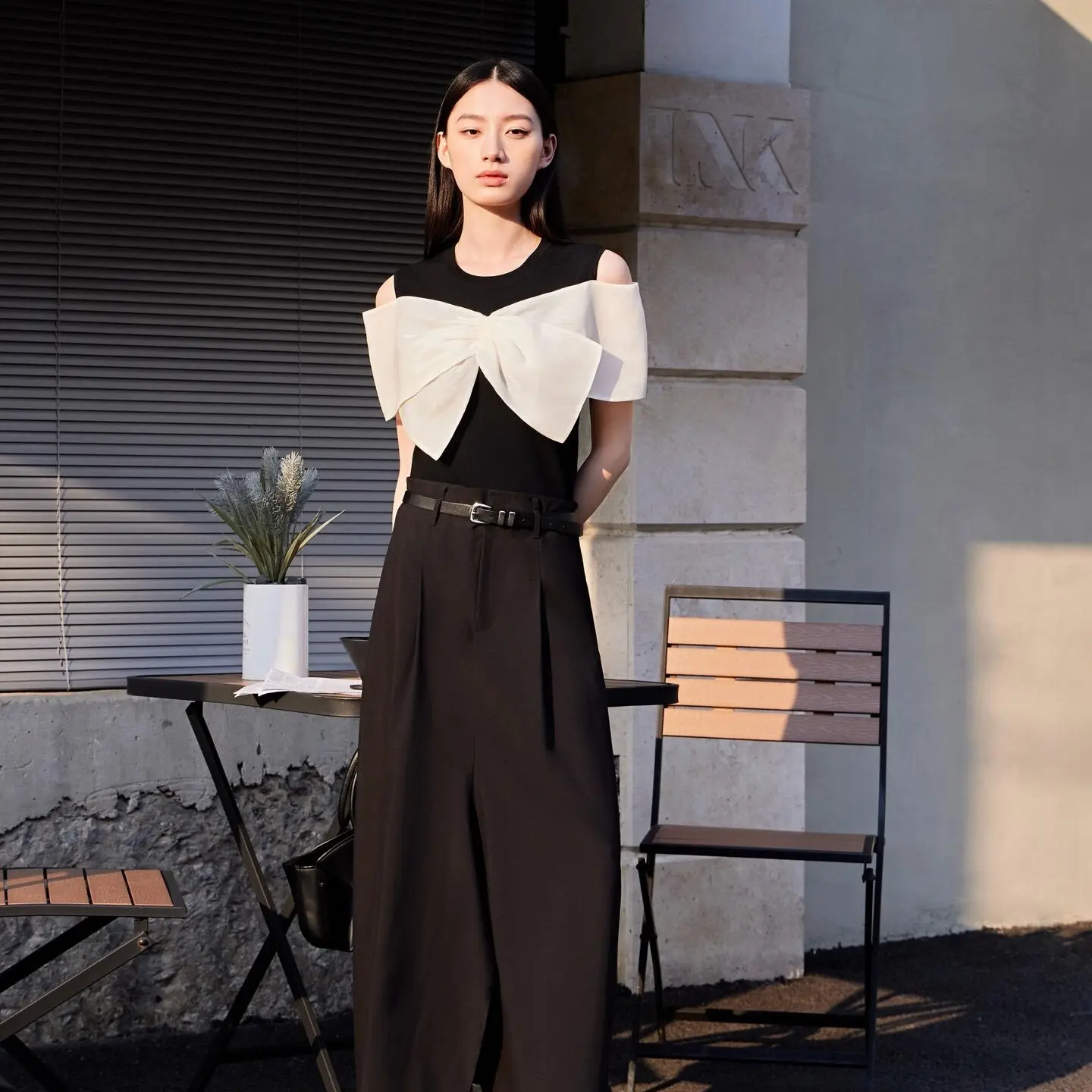 夏季新款精致显瘦百搭黑色蝴蝶结针织衫女款