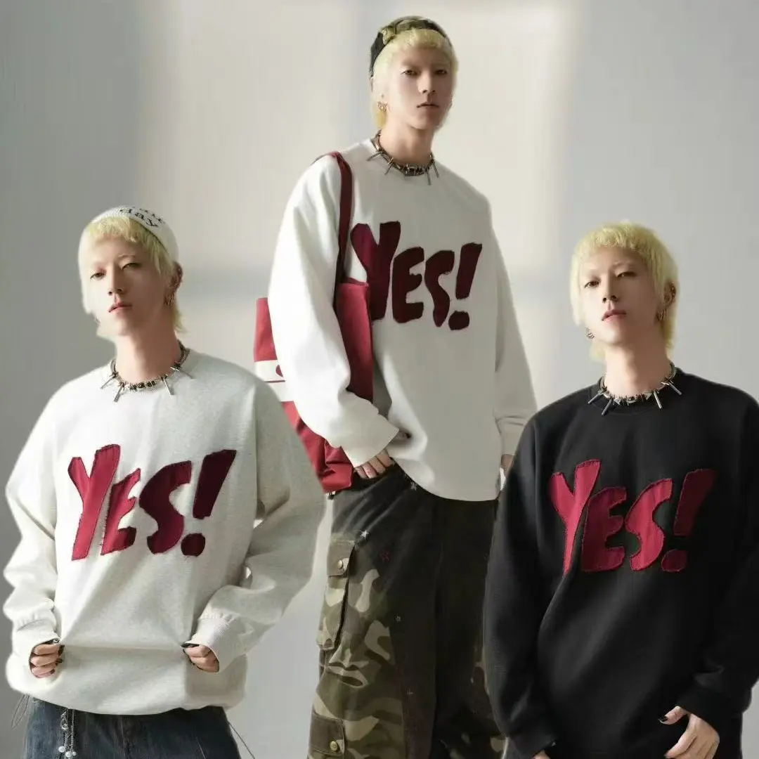 卫衣圆领长袖，秋季美式字母贴布宽松休闲青年套头