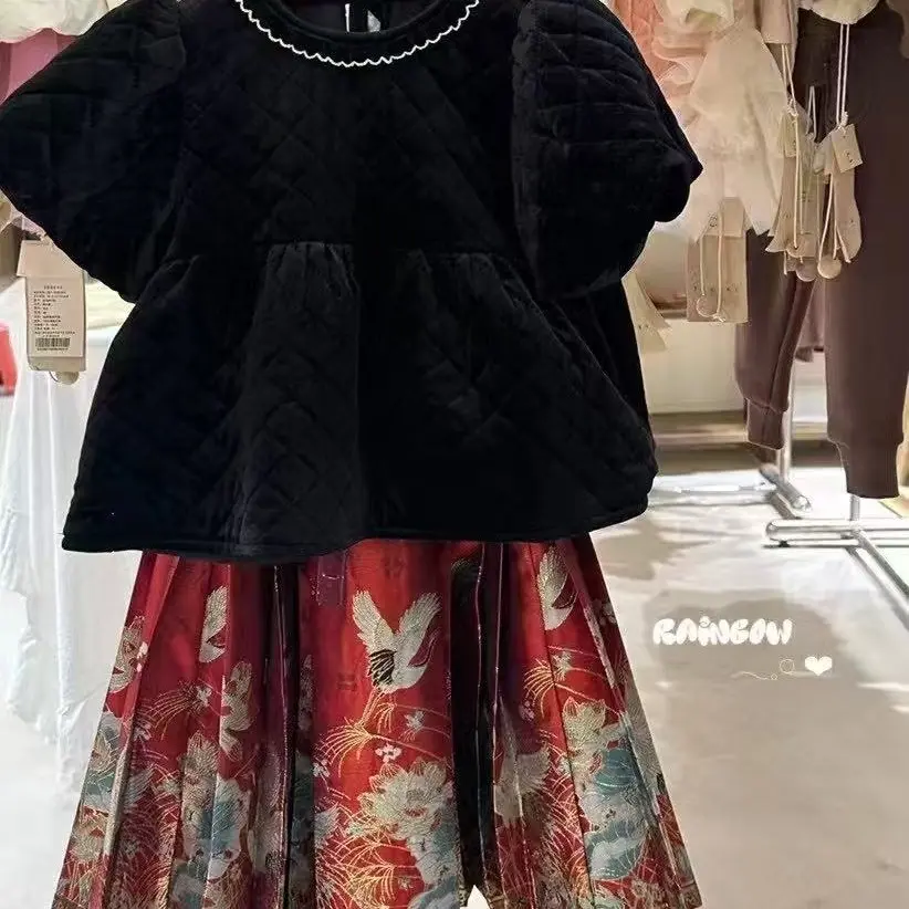 女童冬季洋气保暖加绒加厚圣诞新年元旦马面裙