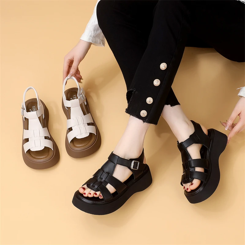 厚底罗马凉鞋女夏款2025新款增高时尚仙女风配裙软底沙滩鞋软皮鞋