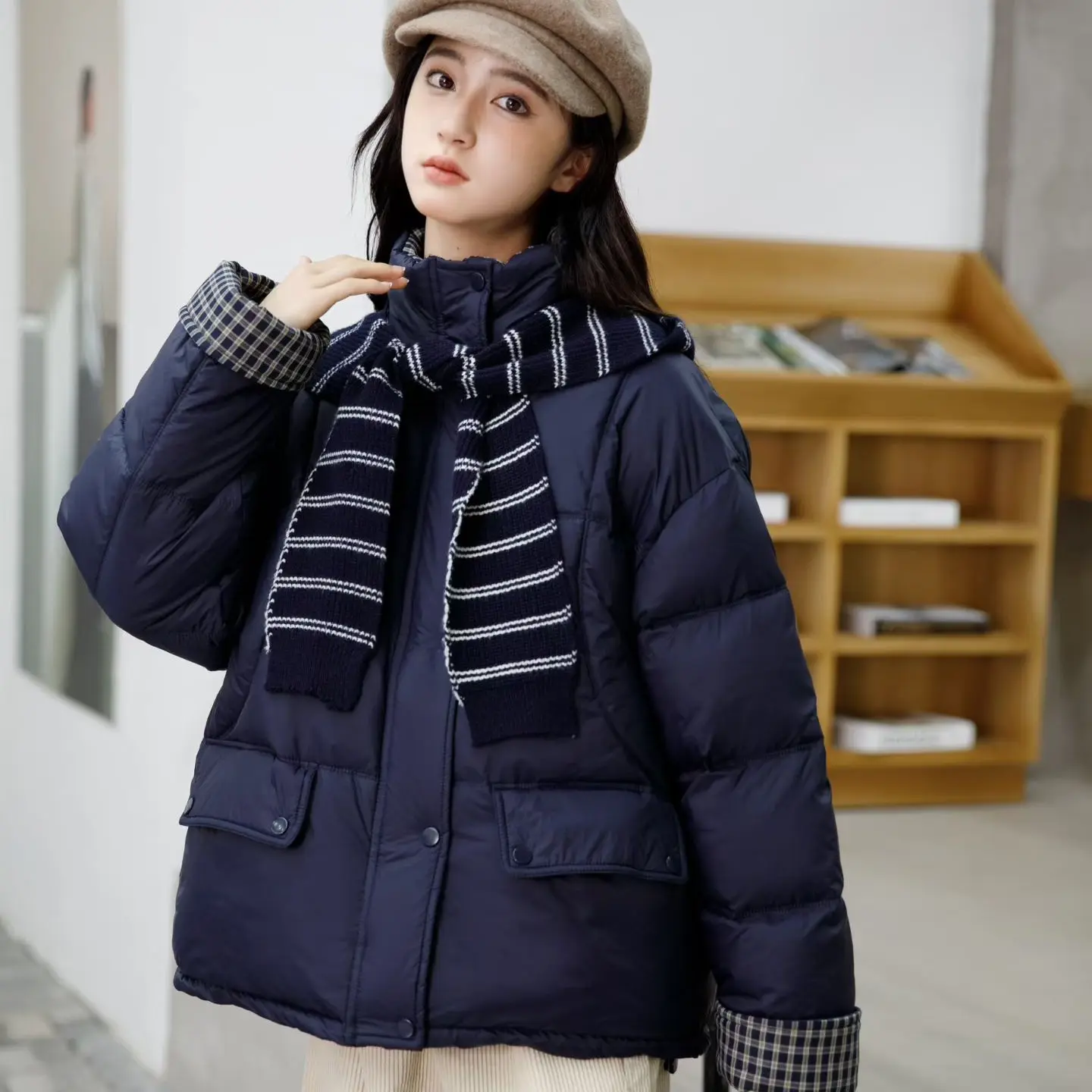 冬季新款韩版宽松立领格子袖口毛线帽子可以脱卸短款女大童棉服