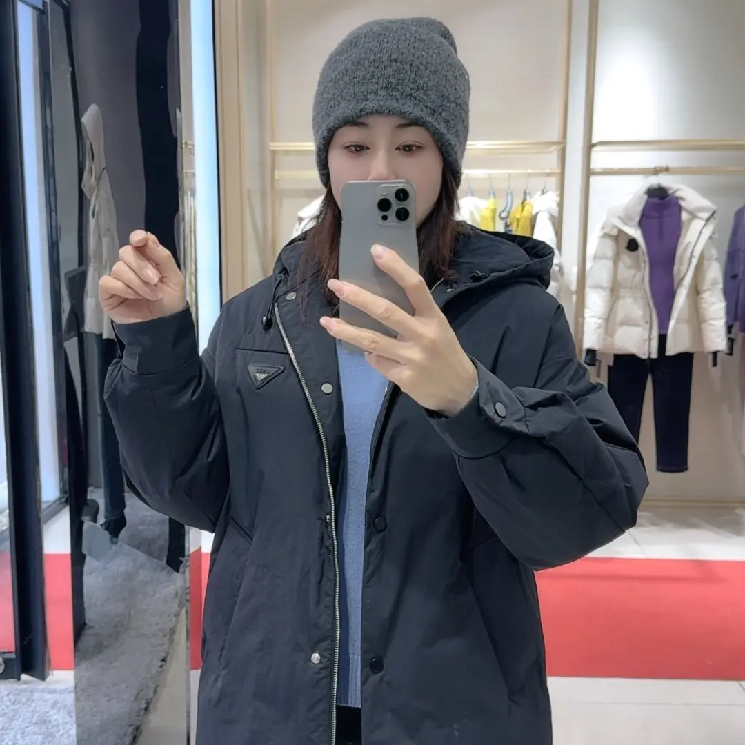 秋冬连帽新白鸭绒羽绒服