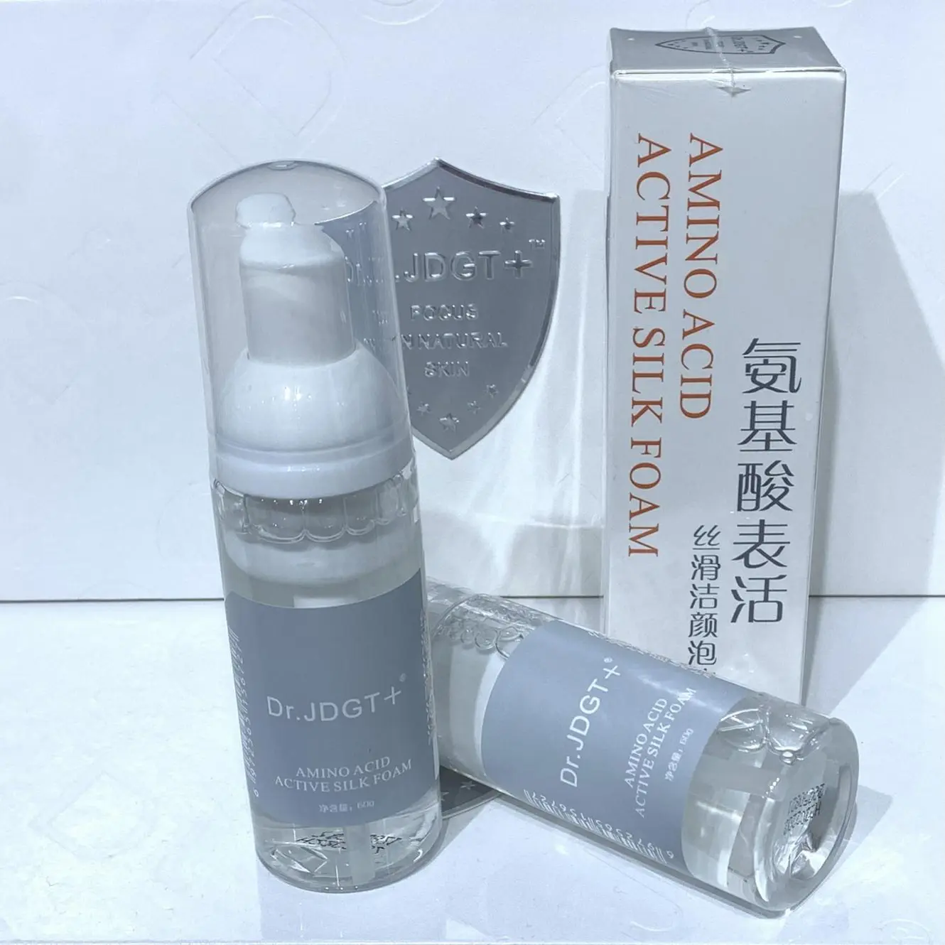 氨基酸表活丝滑洁颜泡沫清洁起泡净透