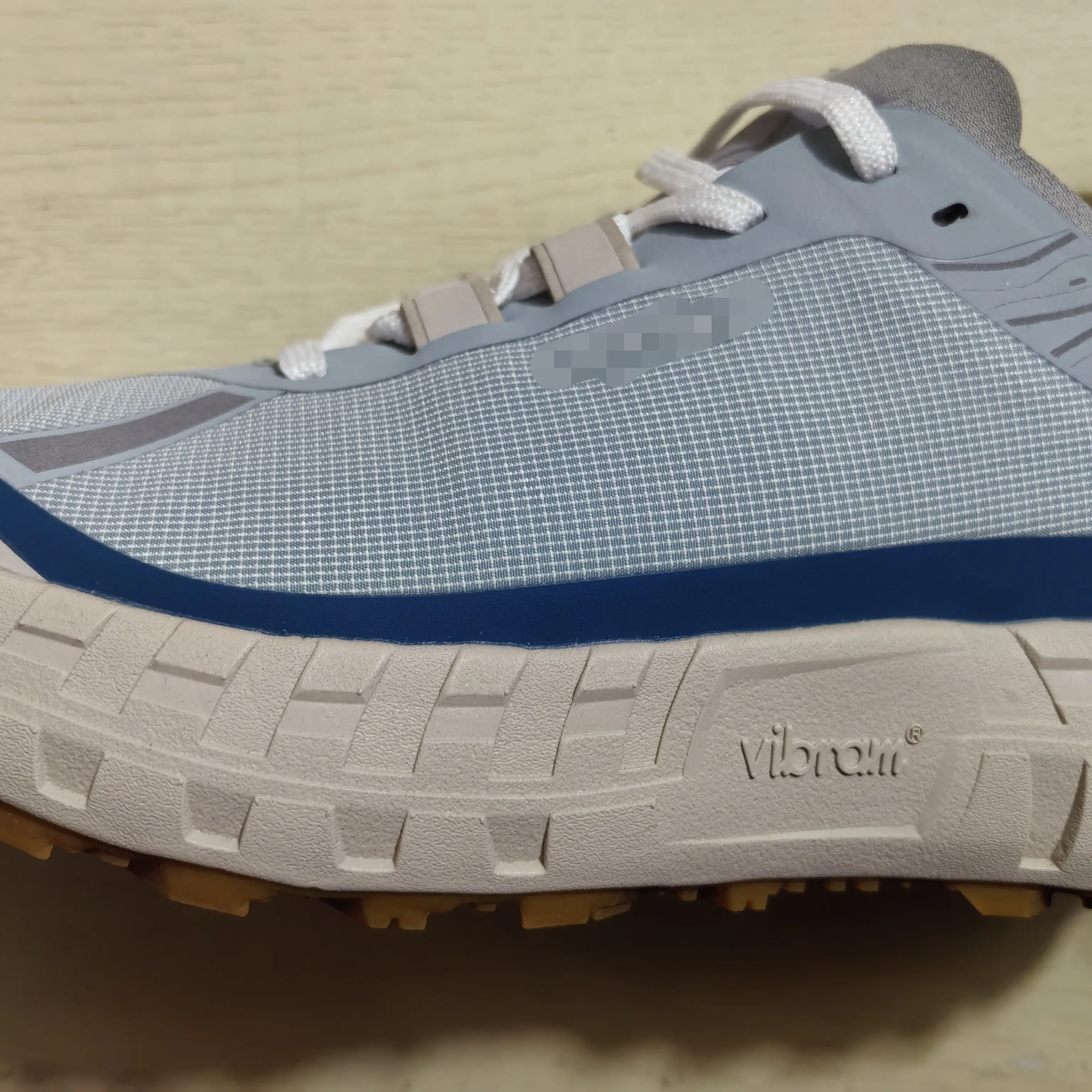 网面透气徒步越野跑鞋轻便耐磨夏季百搭