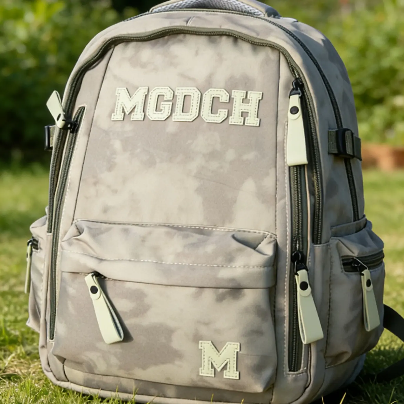 韩版简约百搭大容量电脑旅行减负双肩包适合学生通勤