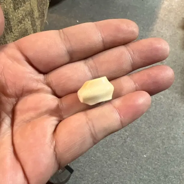 天然猛犸牙鲨鱼背三通冰料果冻料文玩配饰