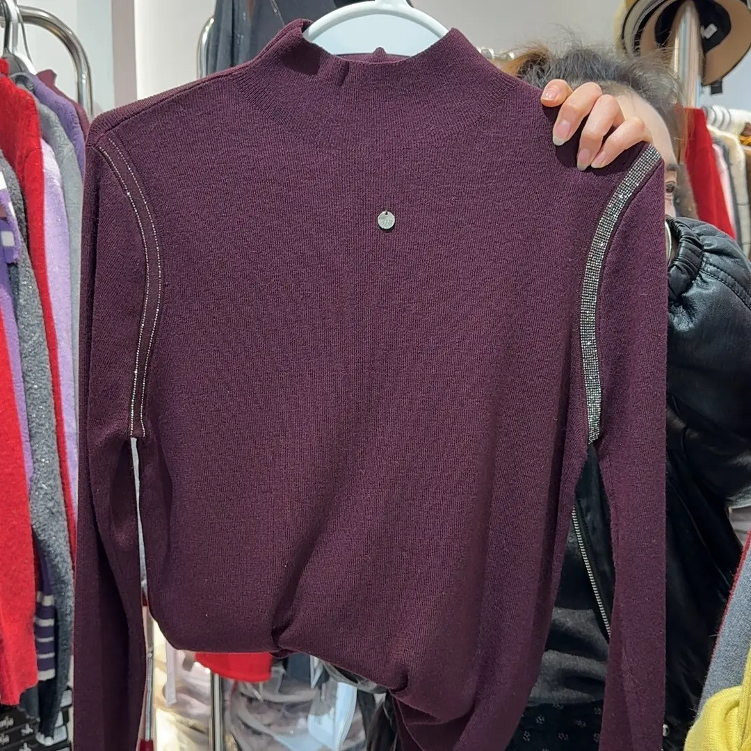 [ W i F i ]98963新款时尚立领重工镶钻针织打底衫