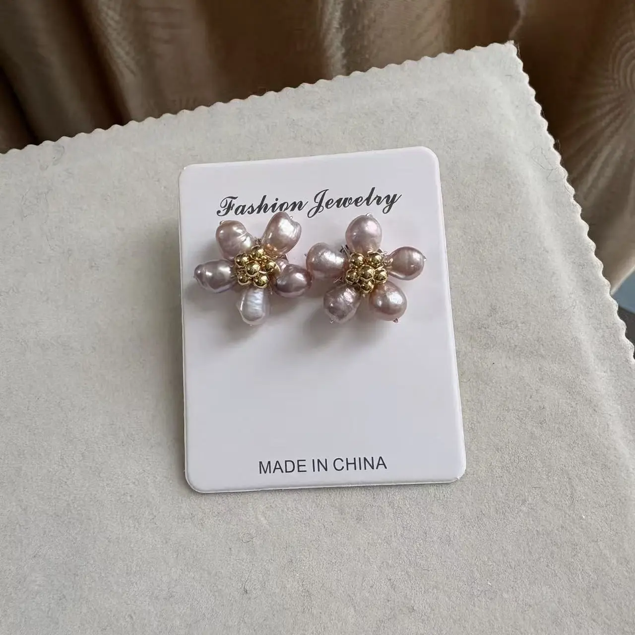 合金耳饰 天然粉紫珍珠米形花瓣绕丝耳钉时尚精致百搭