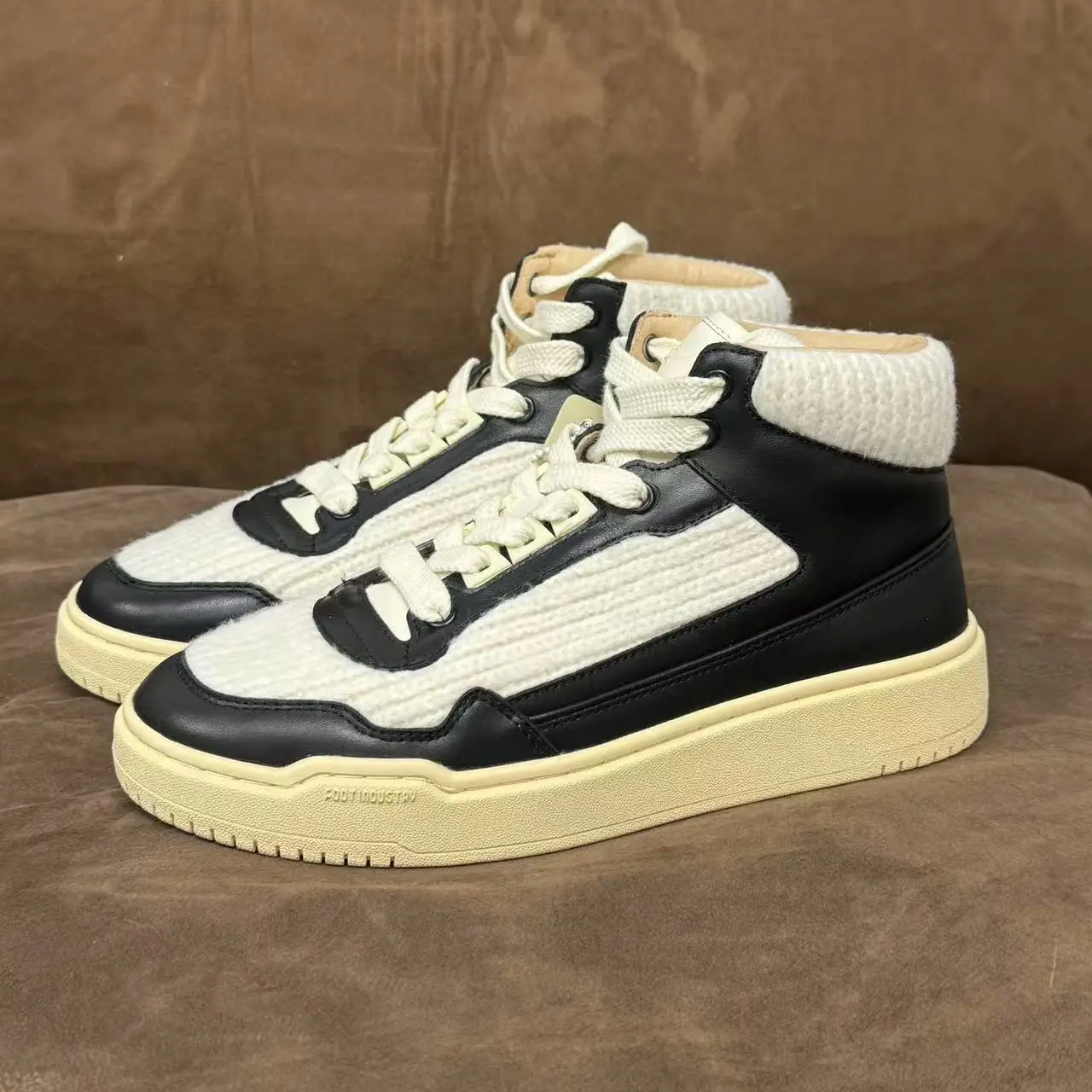 冬季新款高帮休闲潮流隐形内增高板鞋男鞋