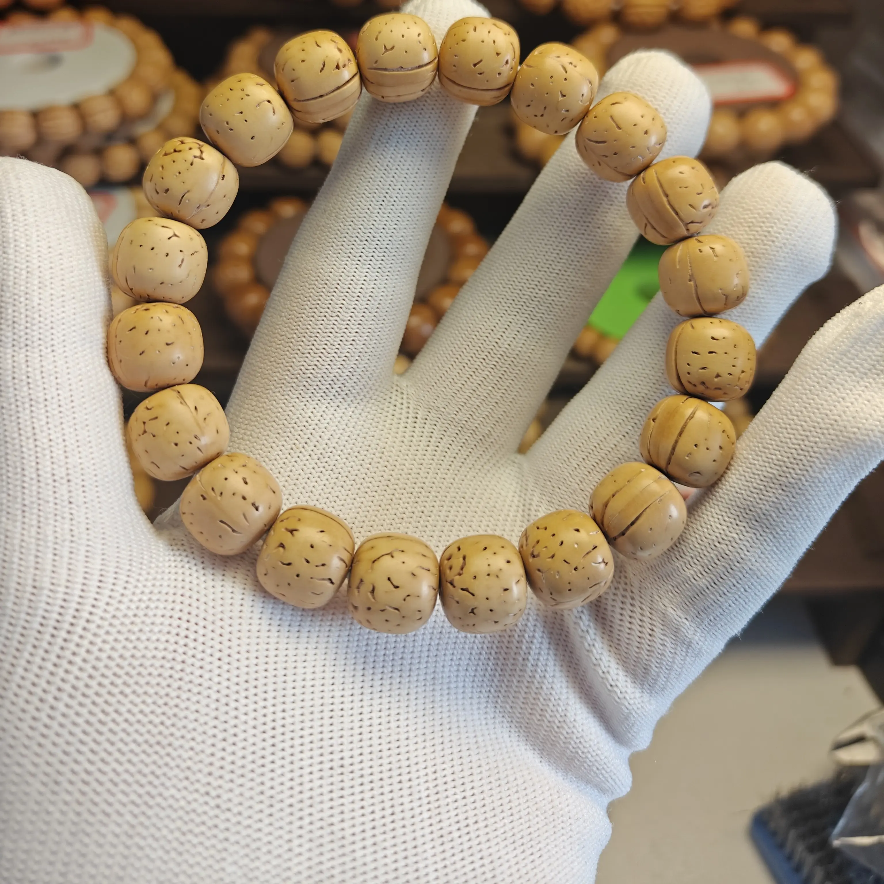 尺寸12*14.1盘锦野生奶油核老型桃核