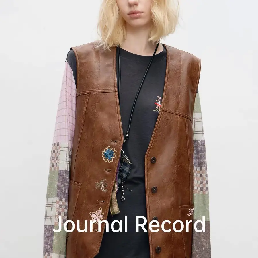 JOURNAL RECORD设计师品牌25秋冬新款复古口袋纽扣马甲女