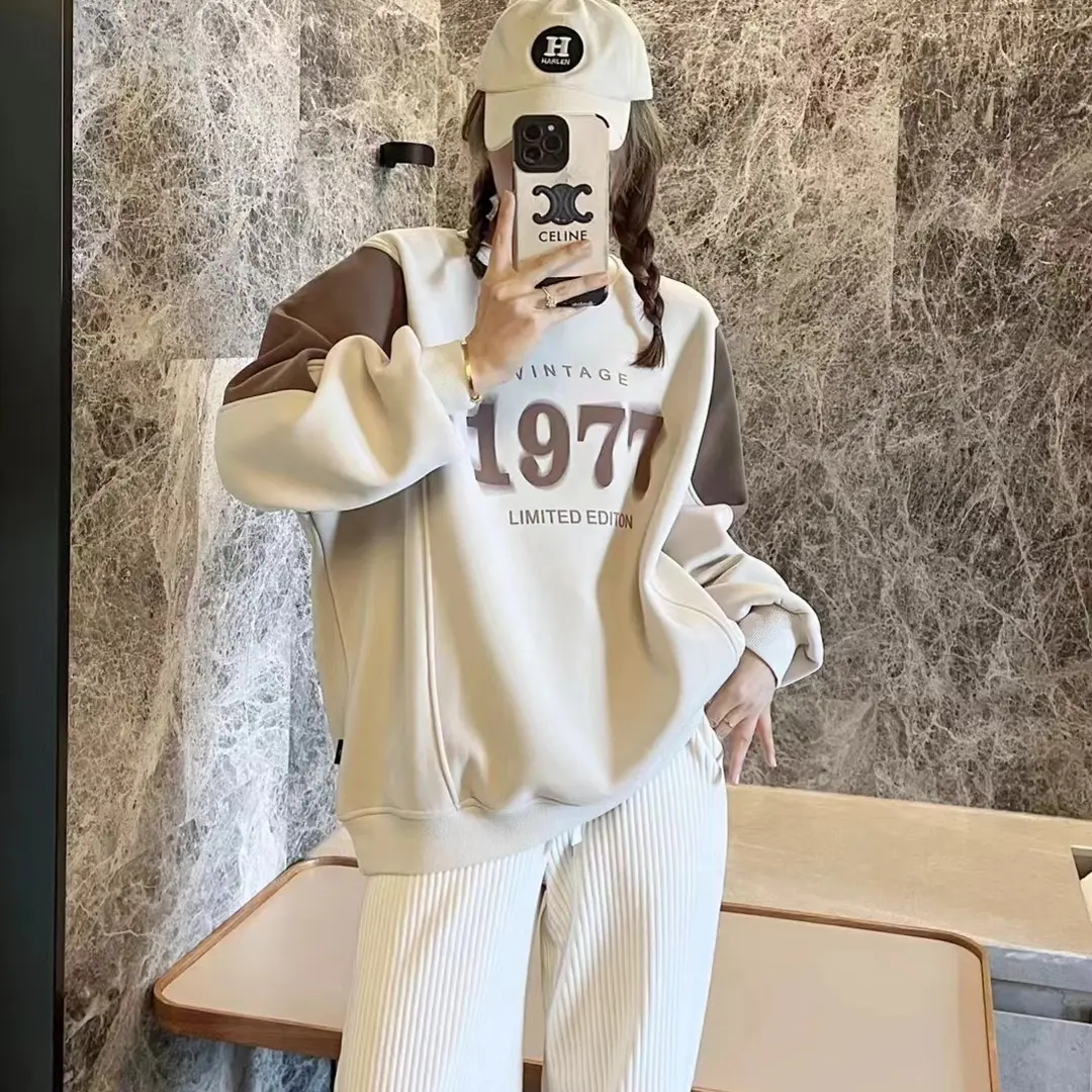 新款圆领撞色加绒加厚拼接卫衣女款设计感小众宽松长袖上衣潮