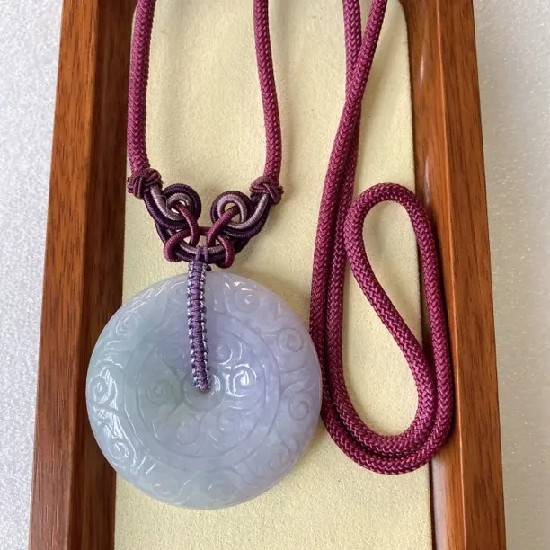 天然翡翠，细腻紫罗兰平安扣，裸石52.4*11.8