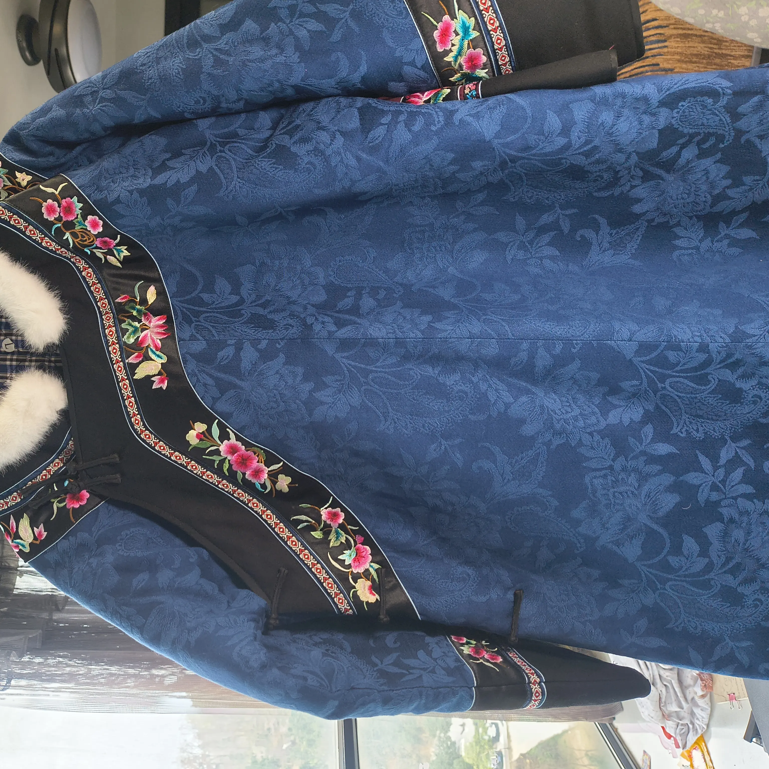 加厚刺绣民族风苗族冬季加绒上衣