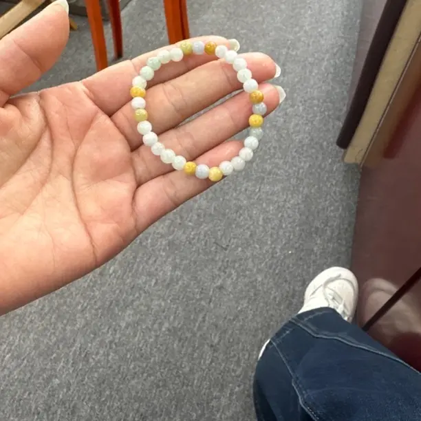 多宝圆珠手串冰透清新女生款百搭翡翠