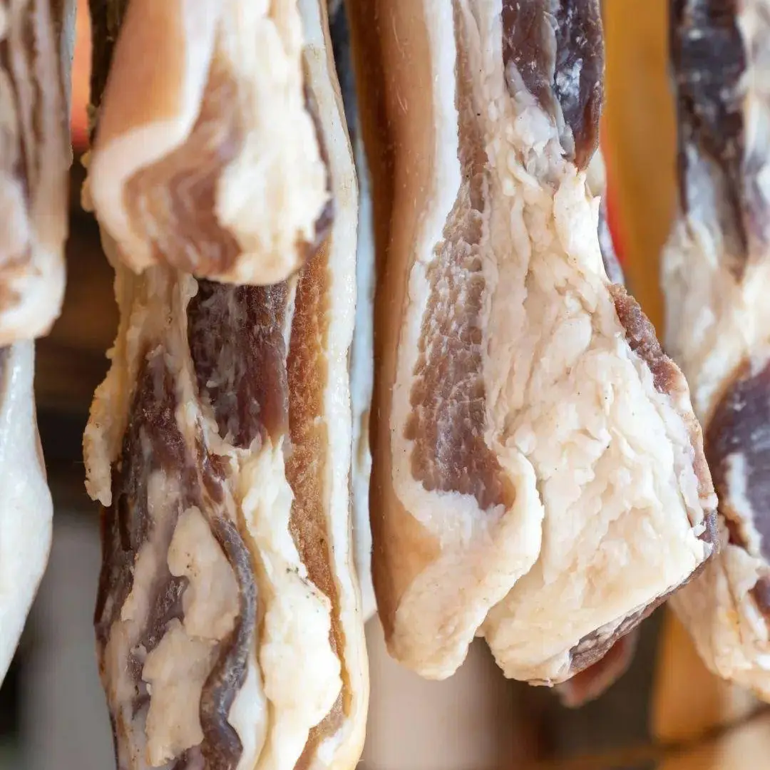 农家手工日晒风干五花咸腊肉非烟熏特产