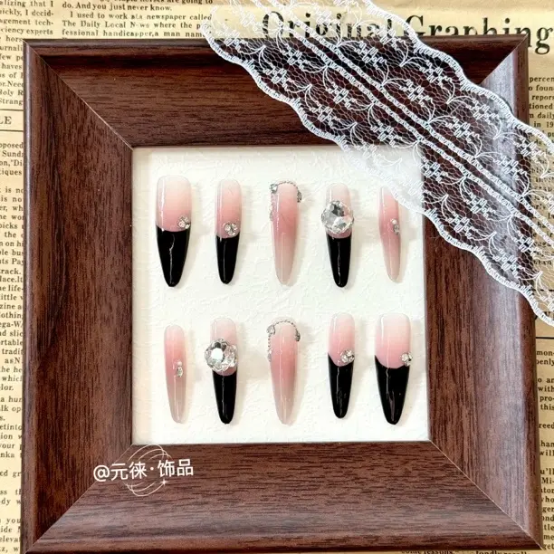 秋冬手工爆闪波点黑色高级感甜酷风穿戴甲