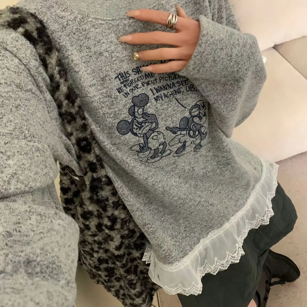 卡通刺绣加绒长袖T恤女秋冬韩版宽松百搭显瘦圆领打底衫休闲蕾丝