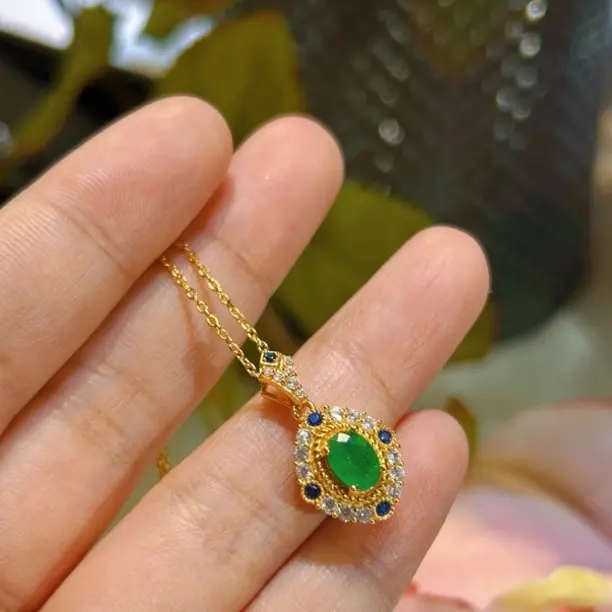 925银镶嵌1.00ct天然祖母绿吊坠项链套装经典轻奢款