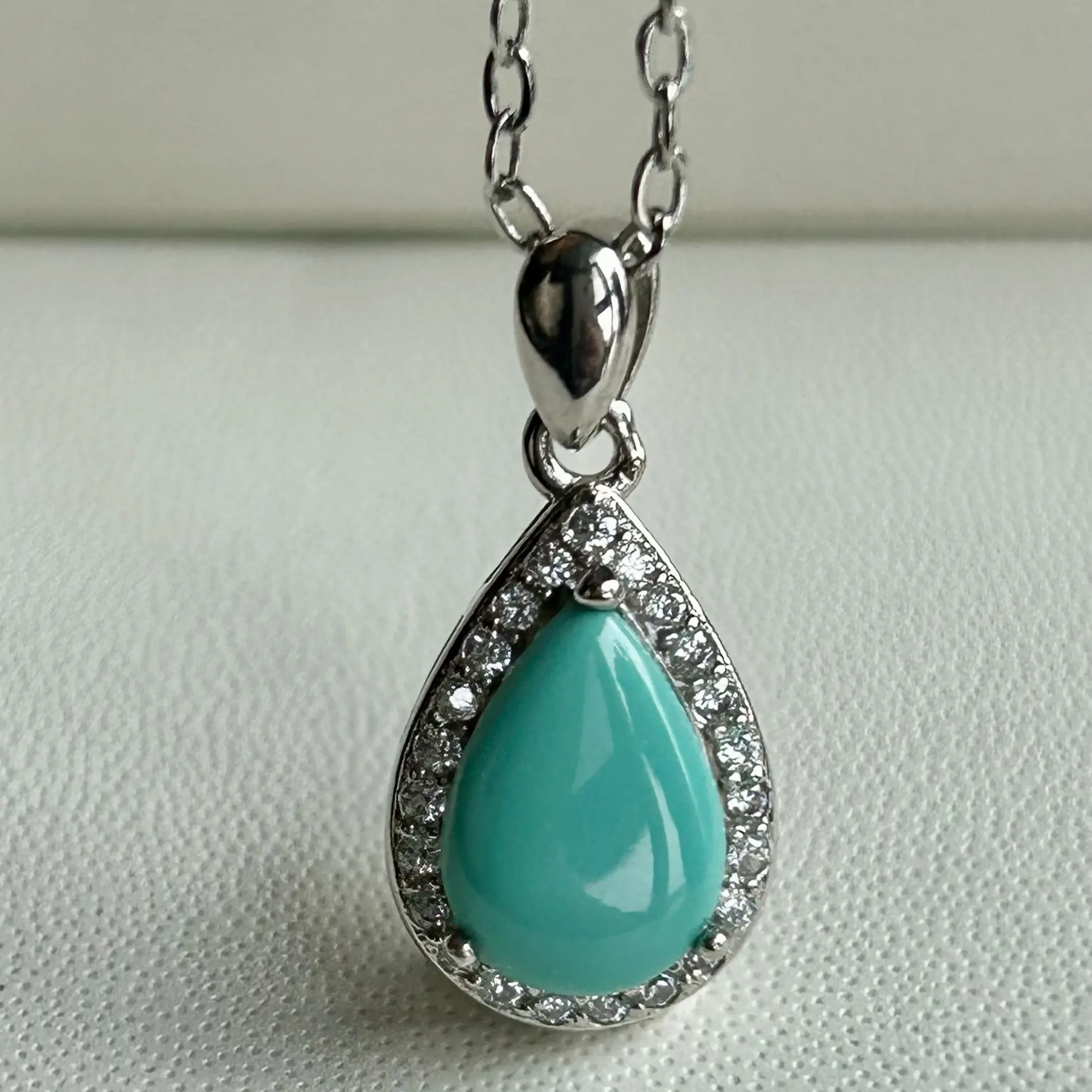 银镶女轻奢小众设计水滴锁骨链时尚百搭高级感饰品绿松石