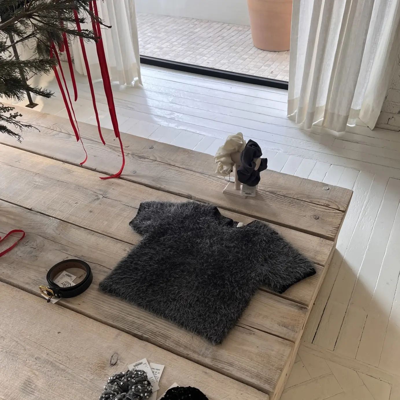 时尚女装款式多样满足需求