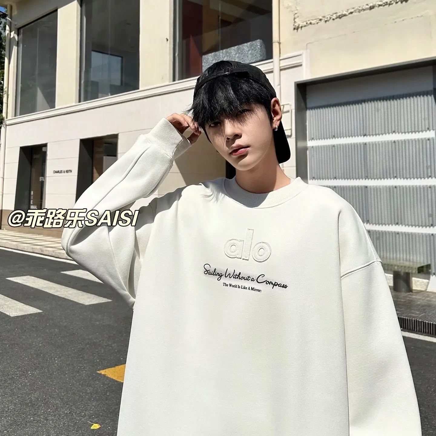 秋冬季加绒加厚宽松圆领青少年卫衣舒适保暖时尚百搭