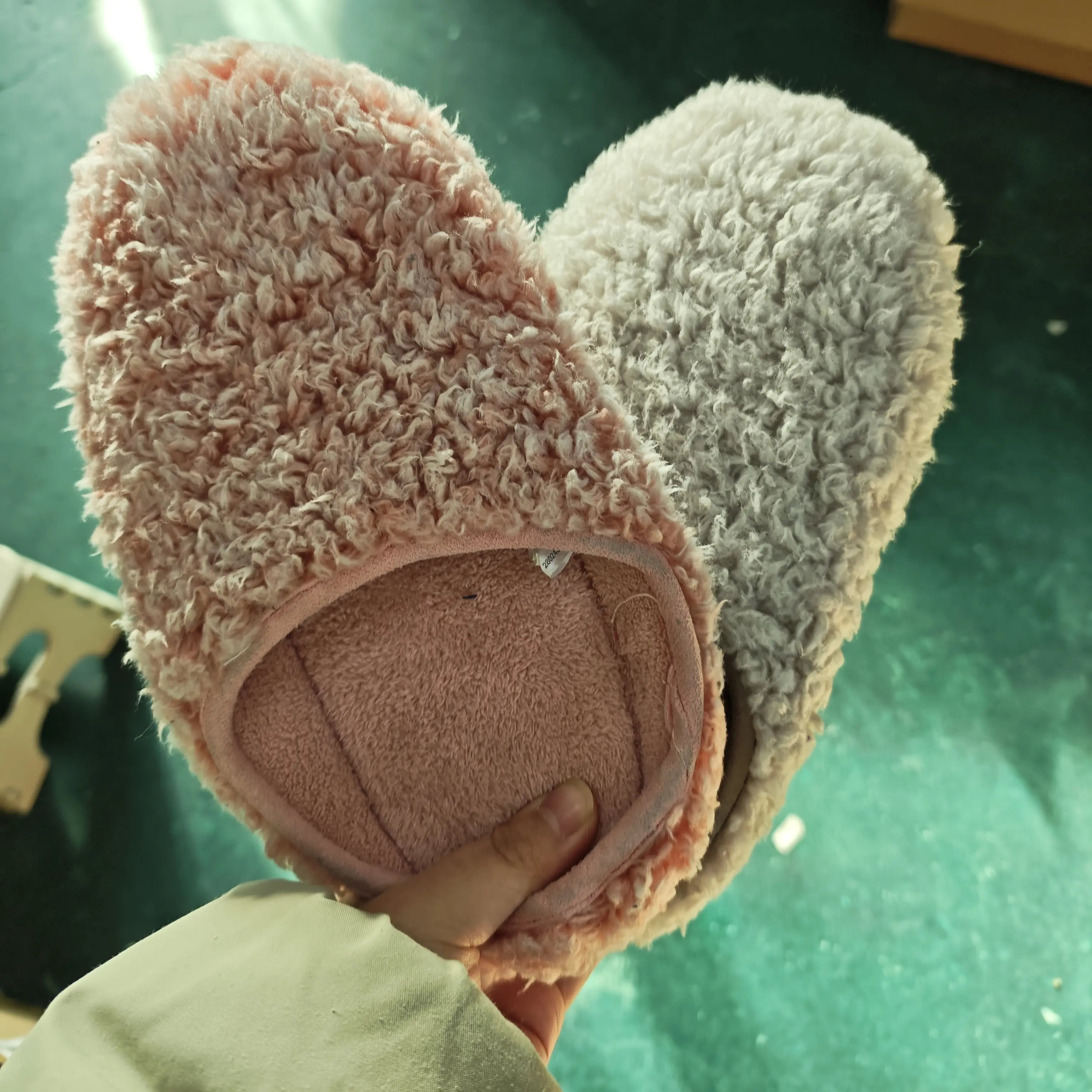 外贸多种颜色摇粒绒居家防滑保暖棉拖（拍大一码）