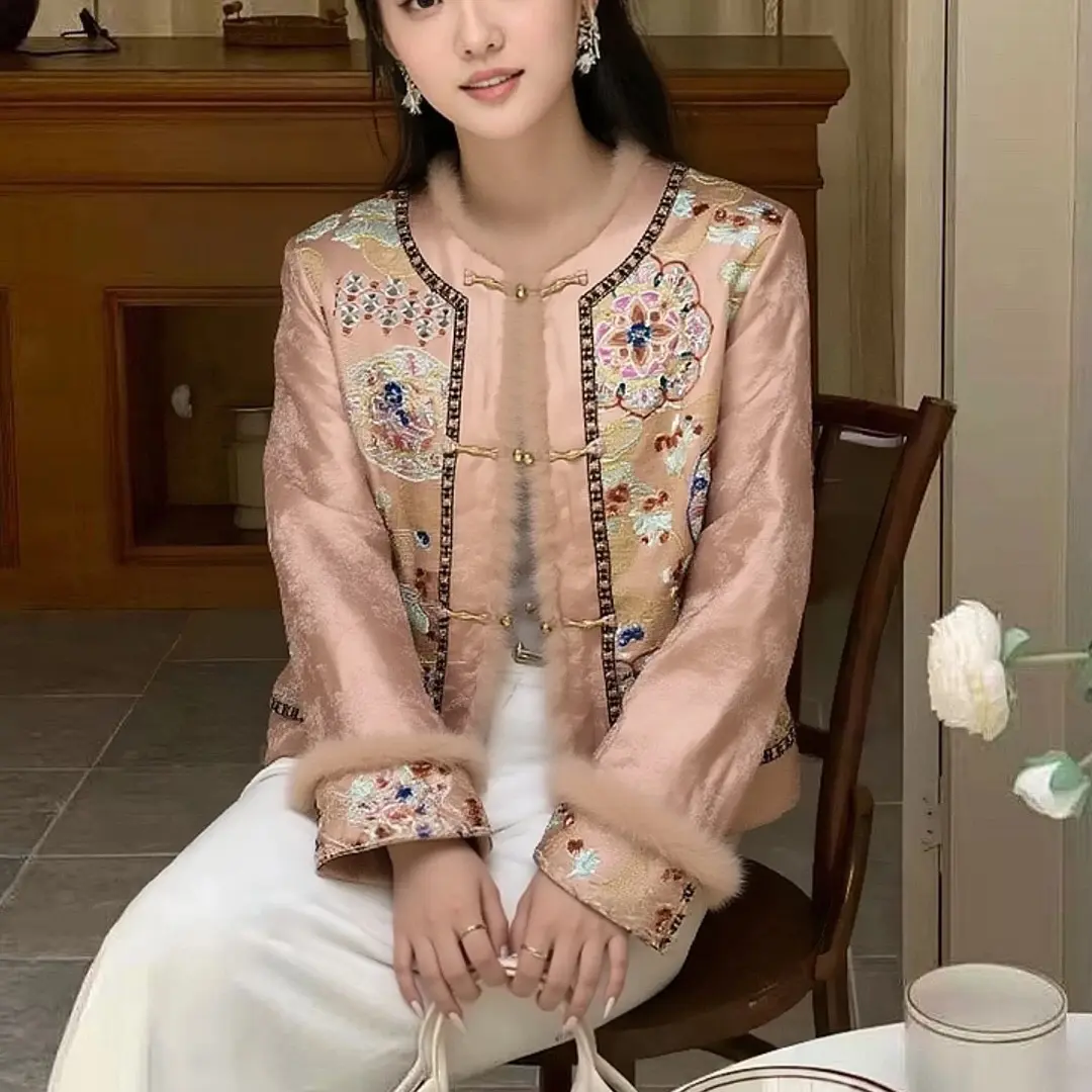 MZNM63225 冬女人丝提刺绣夹棉复古宽松国风外套气质小香风