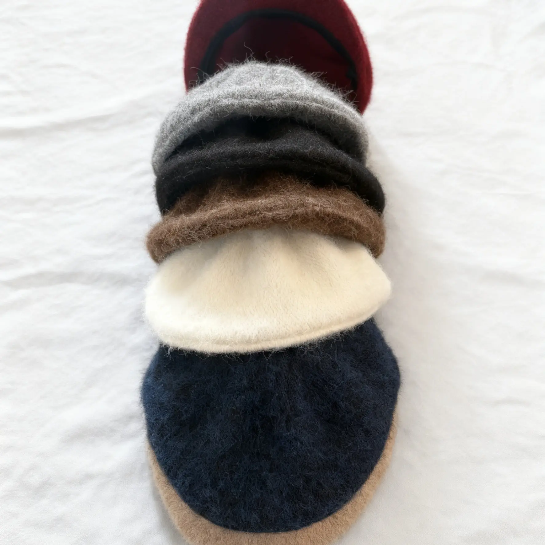 韩系贝雷帽 大头围显脸小 日系复古铁标针织保暖秋冬百搭前进帽