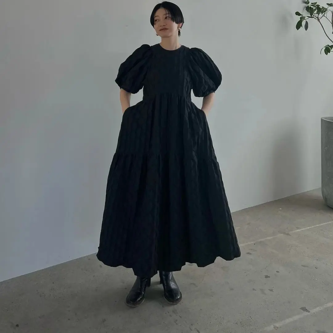 夏季新款日系甜美风格泡泡袖压褶蓬松连衣裙