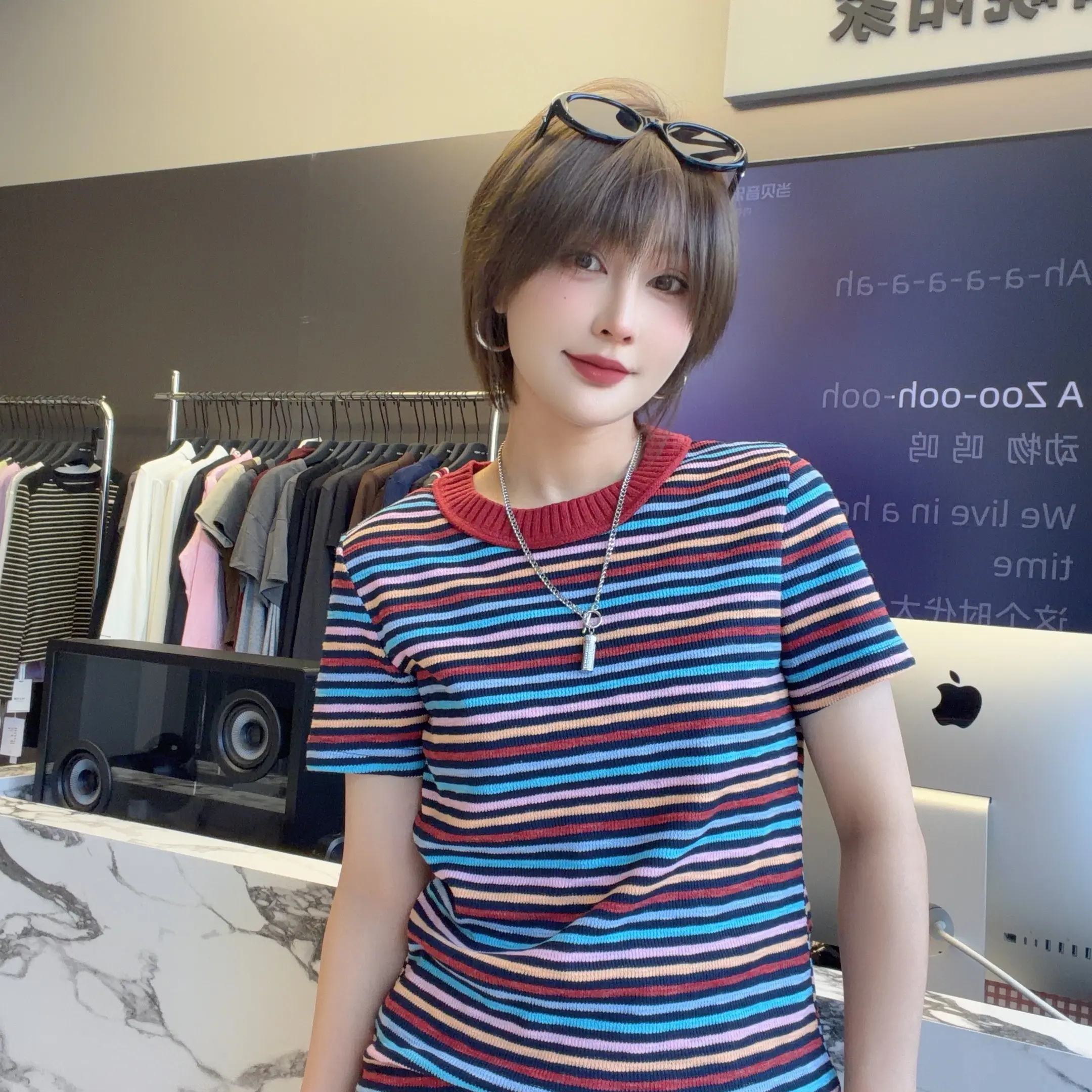 RM复古彩虹条纹简约百搭圆领短袖T恤83677