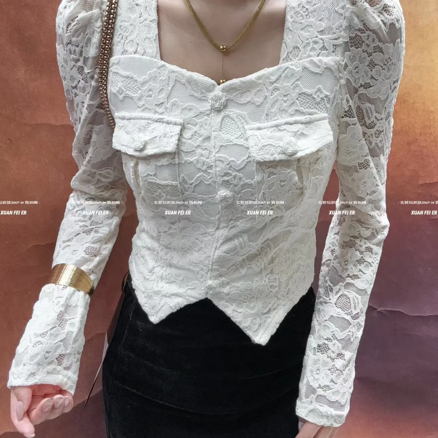 秋冬法式方领蕾丝泡泡袖收腰百搭显瘦打底上衣