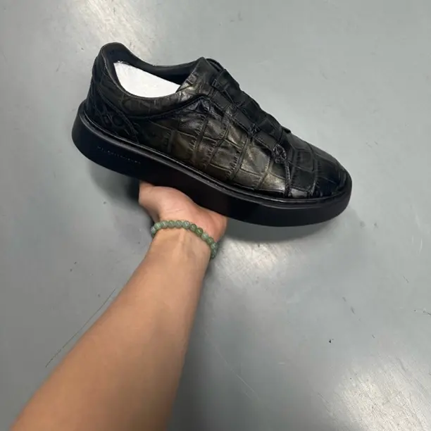 8810-4稀有皮男鞋休闲潮鞋板鞋