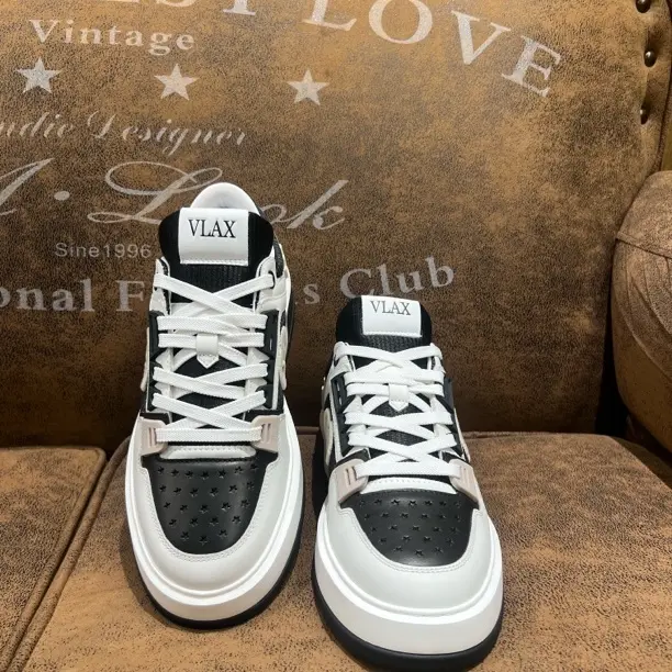 男士时尚真皮休闲板鞋春秋新款国潮增高软底舒适百搭休闲鞋