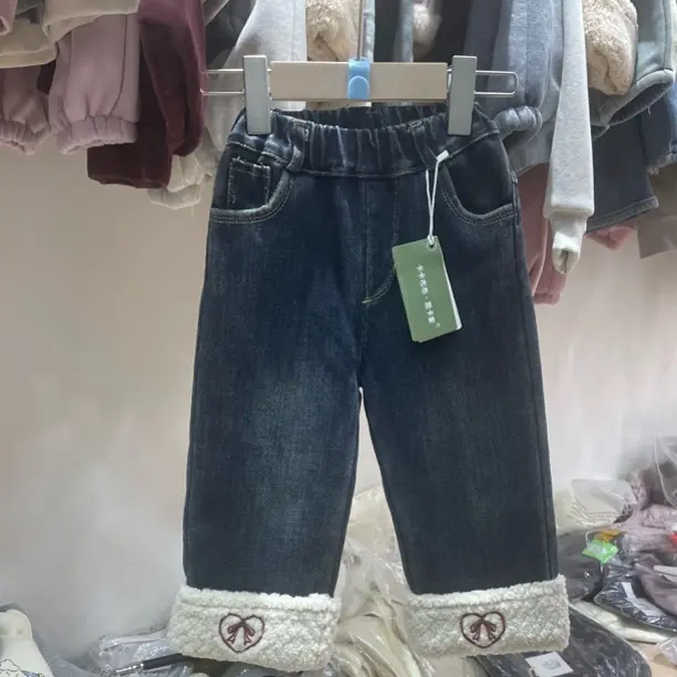 女童加绒牛仔裤冬季韩版中大童加厚卡通一体绒直筒百搭保暖长裤