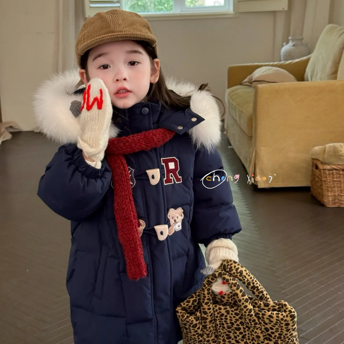 橙小七现货小熊刺绣牛角扣长款羽绒服三防面料