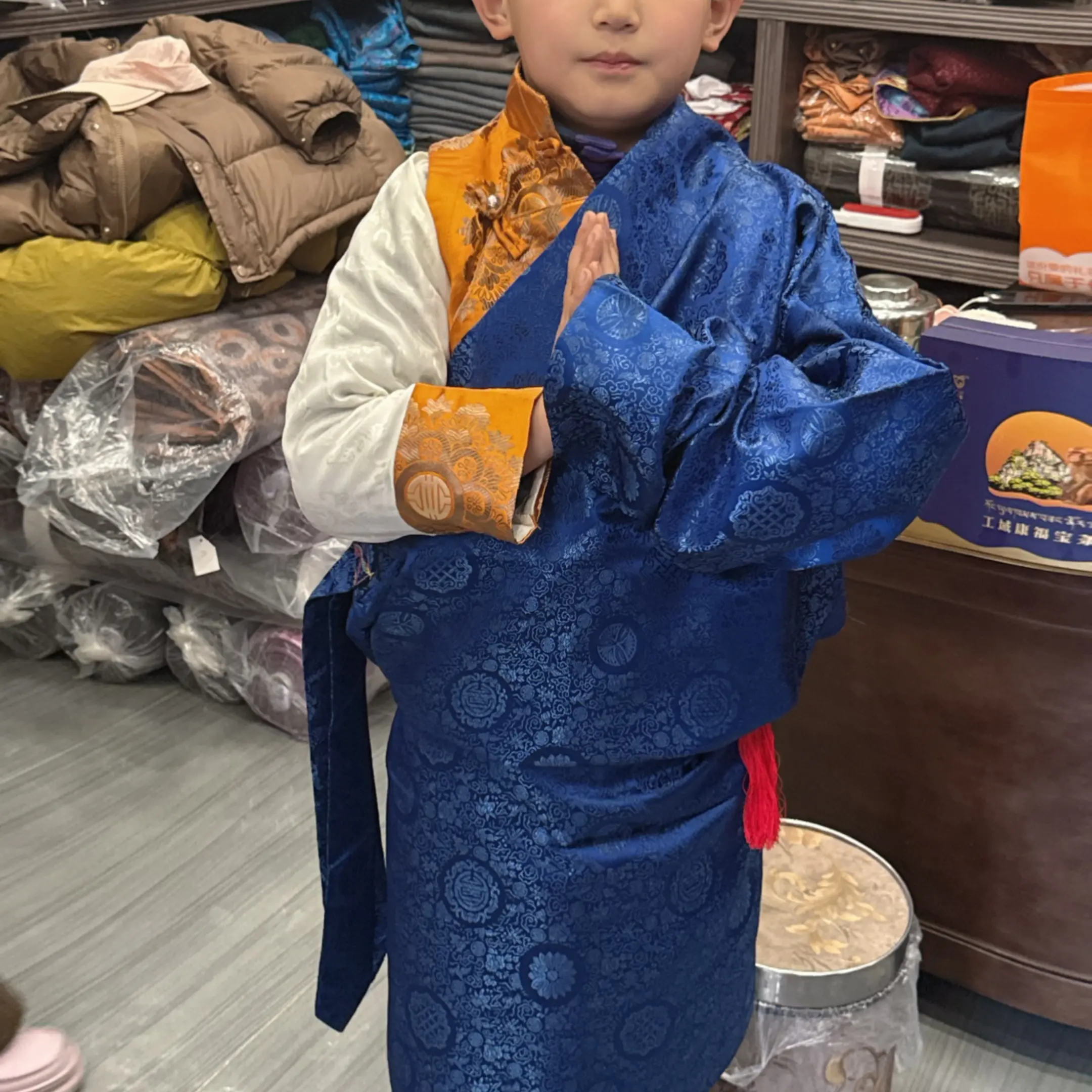 儿懂藏袍衬衫一套（配送腰带）