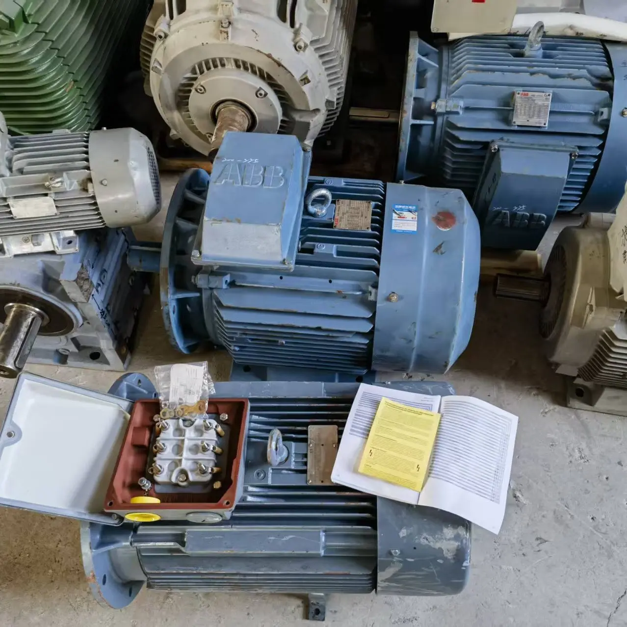 原装进口45千瓦2极立式电机，未使用过的铜线原装产品