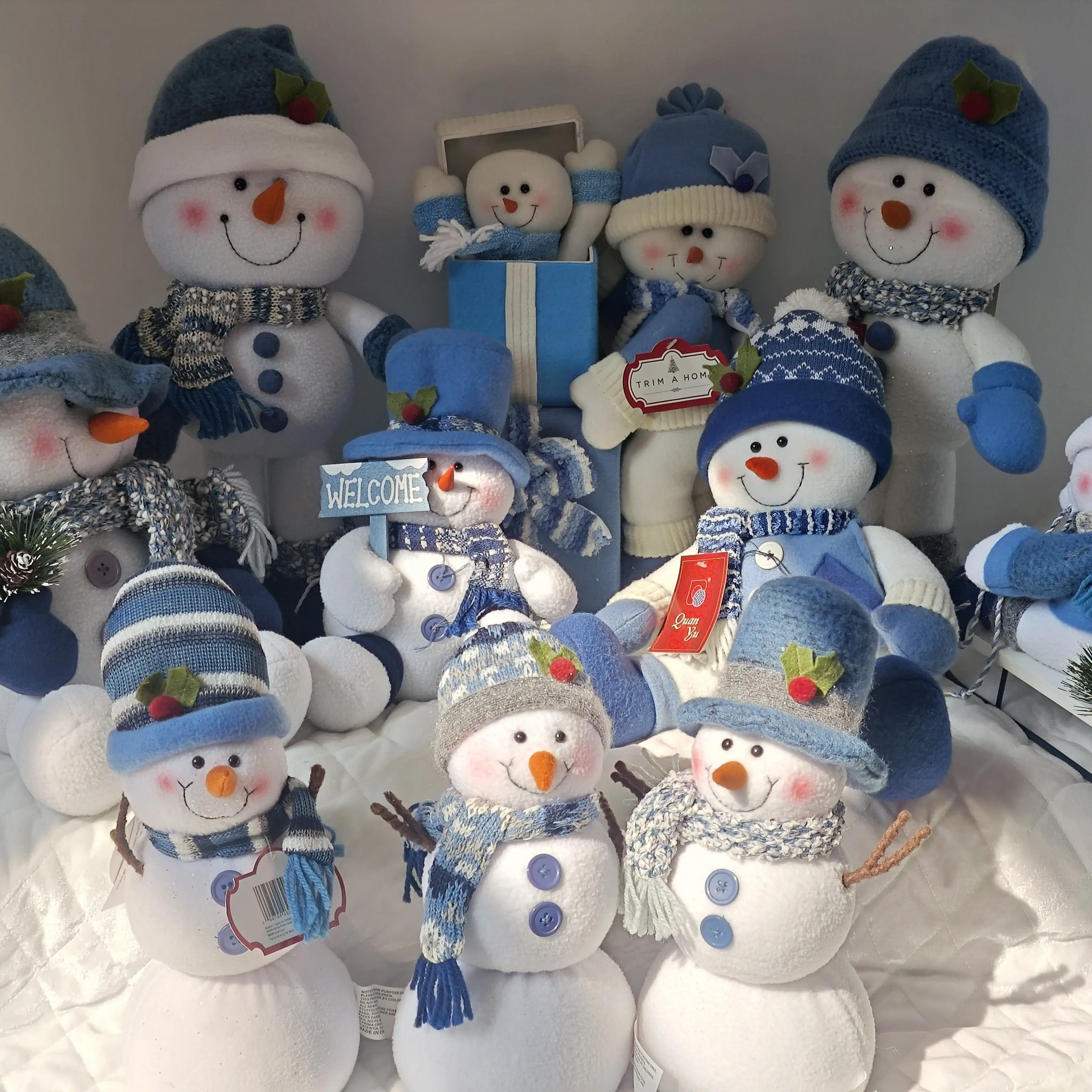 圣诞蓝白雪人公仔可爱玩偶圣诞节礼物送朋友中古默认微瑕微脏胶印