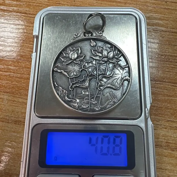 吊坠足银 吊坠足银。纯银999荷花吊坠40.8克
