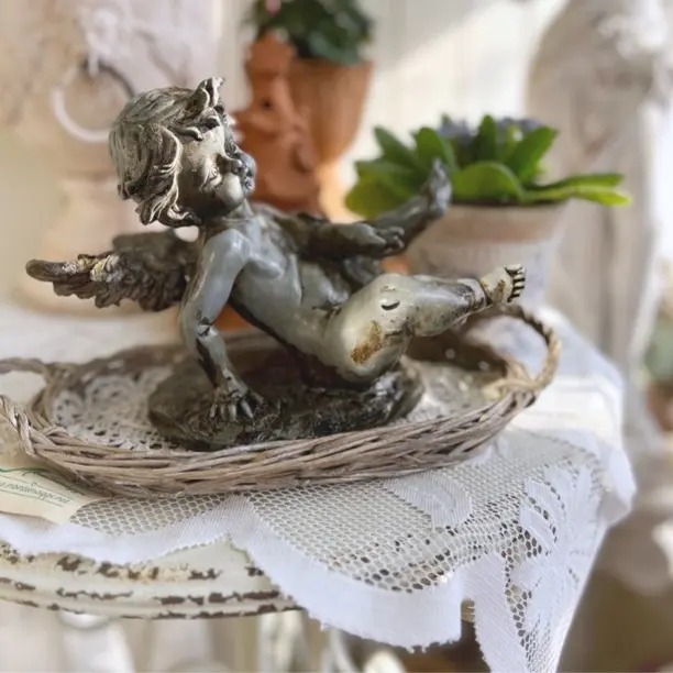 做旧灰色树脂天使摆件（长度21高度16）