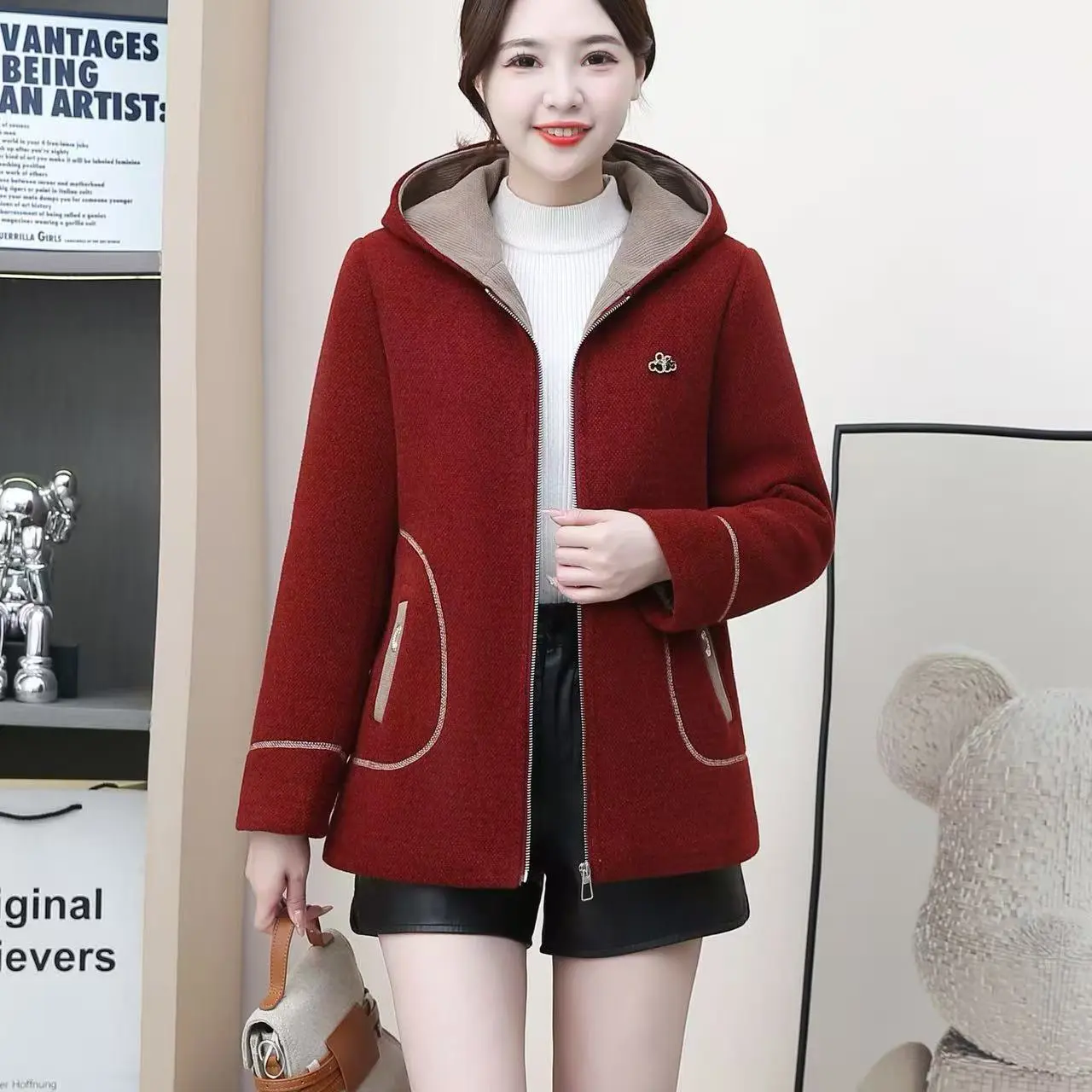 903妈妈装秋冬加绒连帽毛呢外套中老年女装时尚洋气显瘦保暖上衣