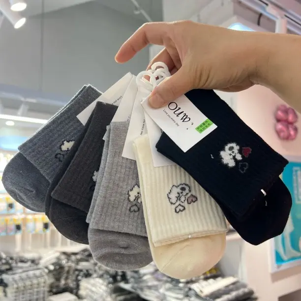 秋冬季女士中筒袜美拉德色系仿羊绒加厚保暖舒适亲肤百搭袜子