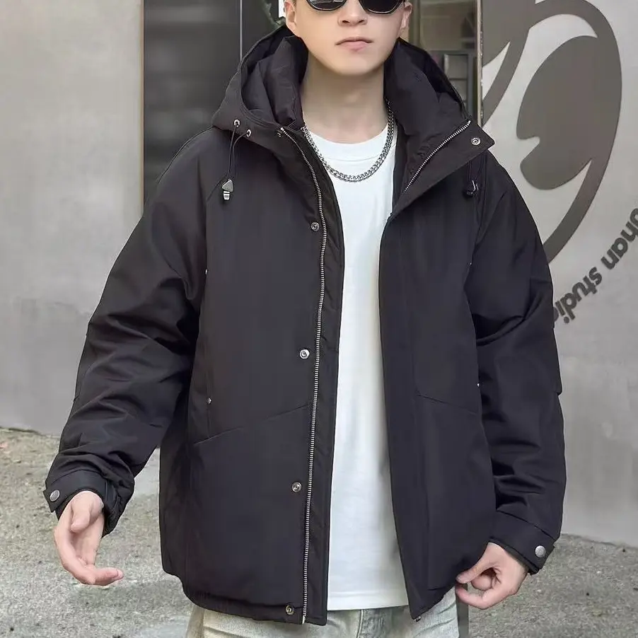 男士冬季新款短款黑色加绒连帽羽绒服男款防风保暖户外机能风百搭